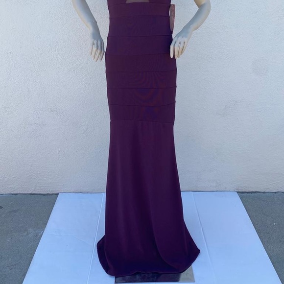 Emerald Sundae Juniors' Sweetheart Gown Dress Med - Picture 2 of 6